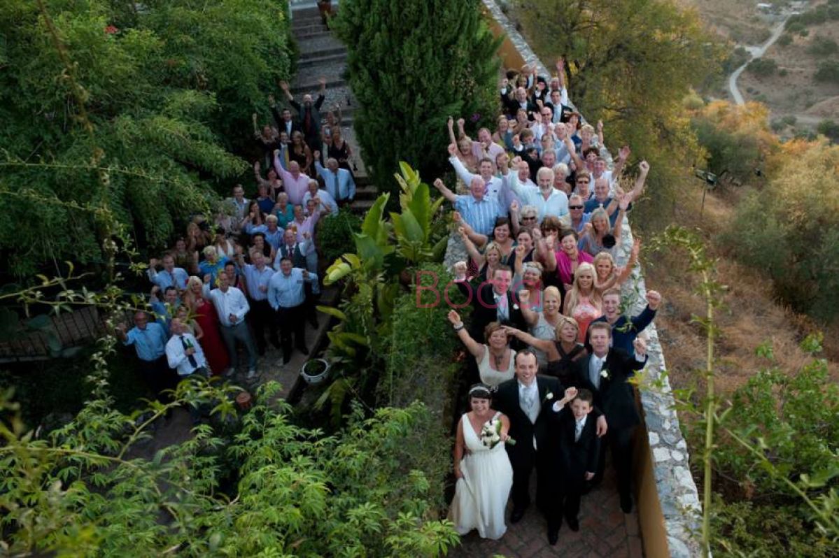 The stuff of dreams – a fairytale wedding in a romantic castle !