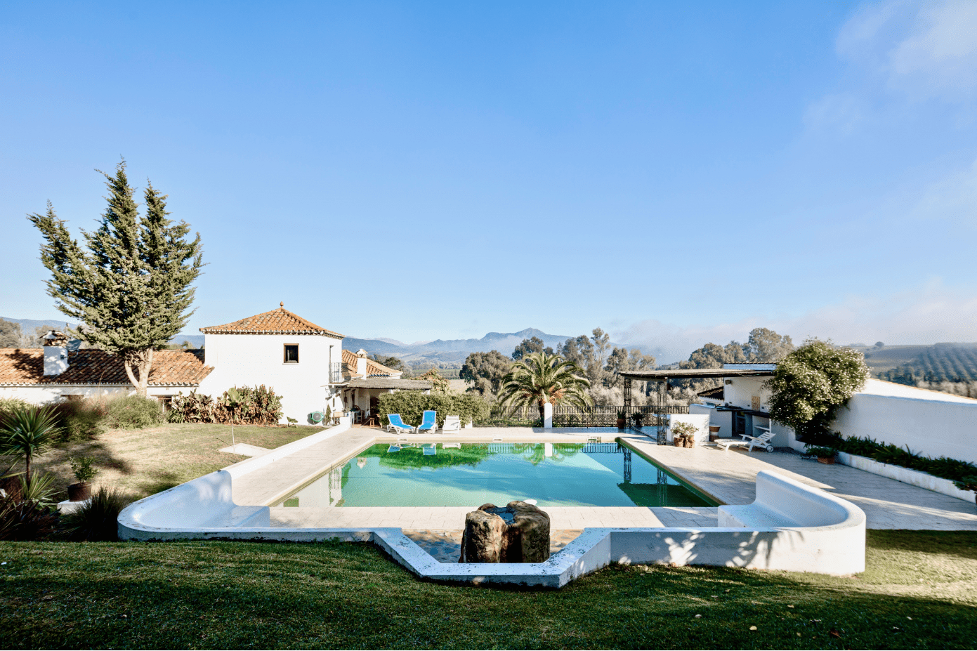 Chic & Boutique · Marbella Marriages